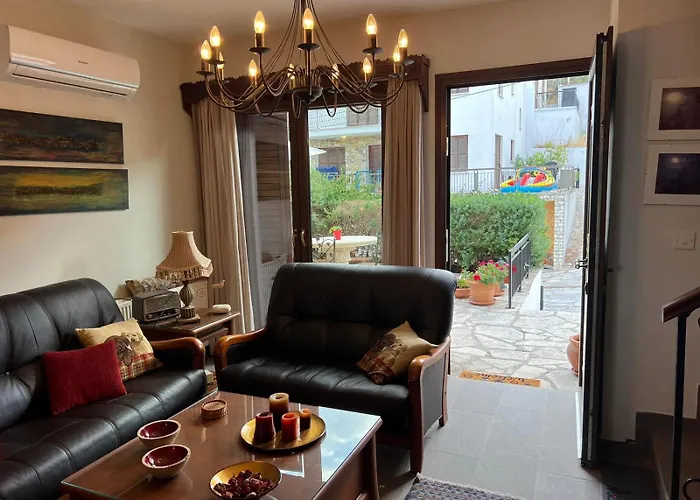 αετοφωλιά-aetofolia בית נופש